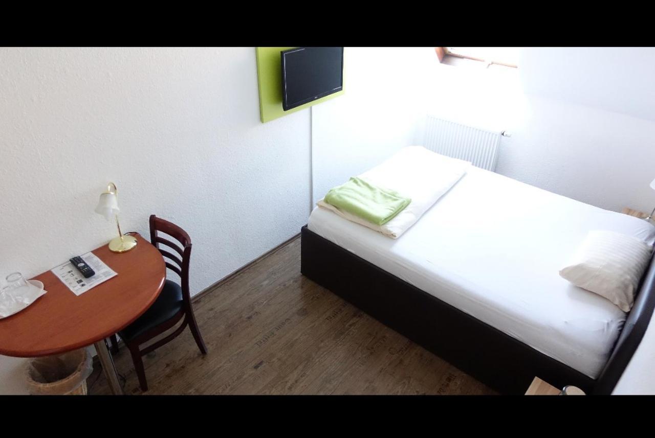 Hotel Moerike Λούντβιχσμπουργκ Εξωτερικό φωτογραφία